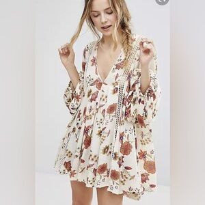 Free People “Just the Two of Us” Tunic – Boho Floral, Flouncy Sleeves